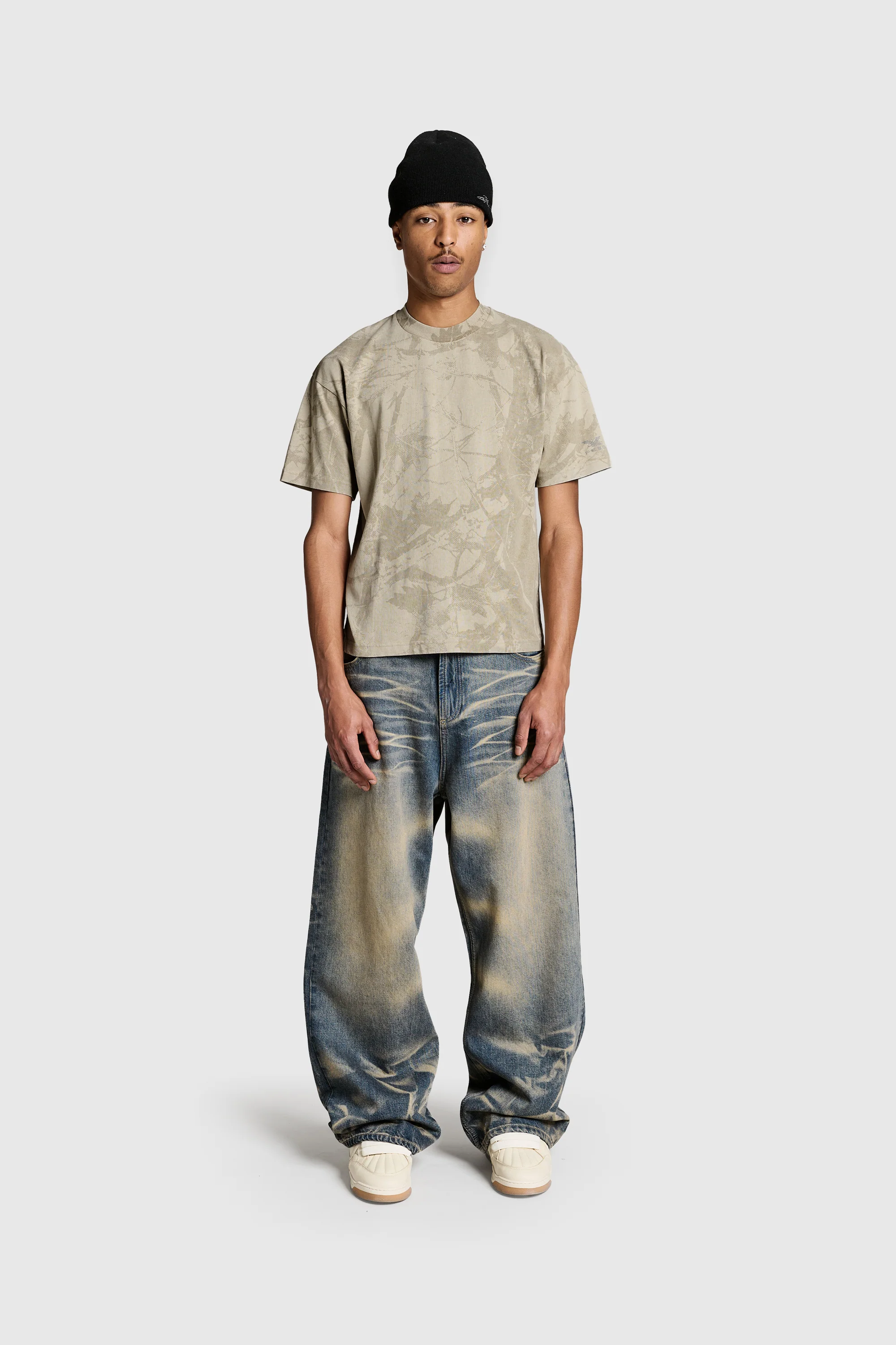 Hunter Tee