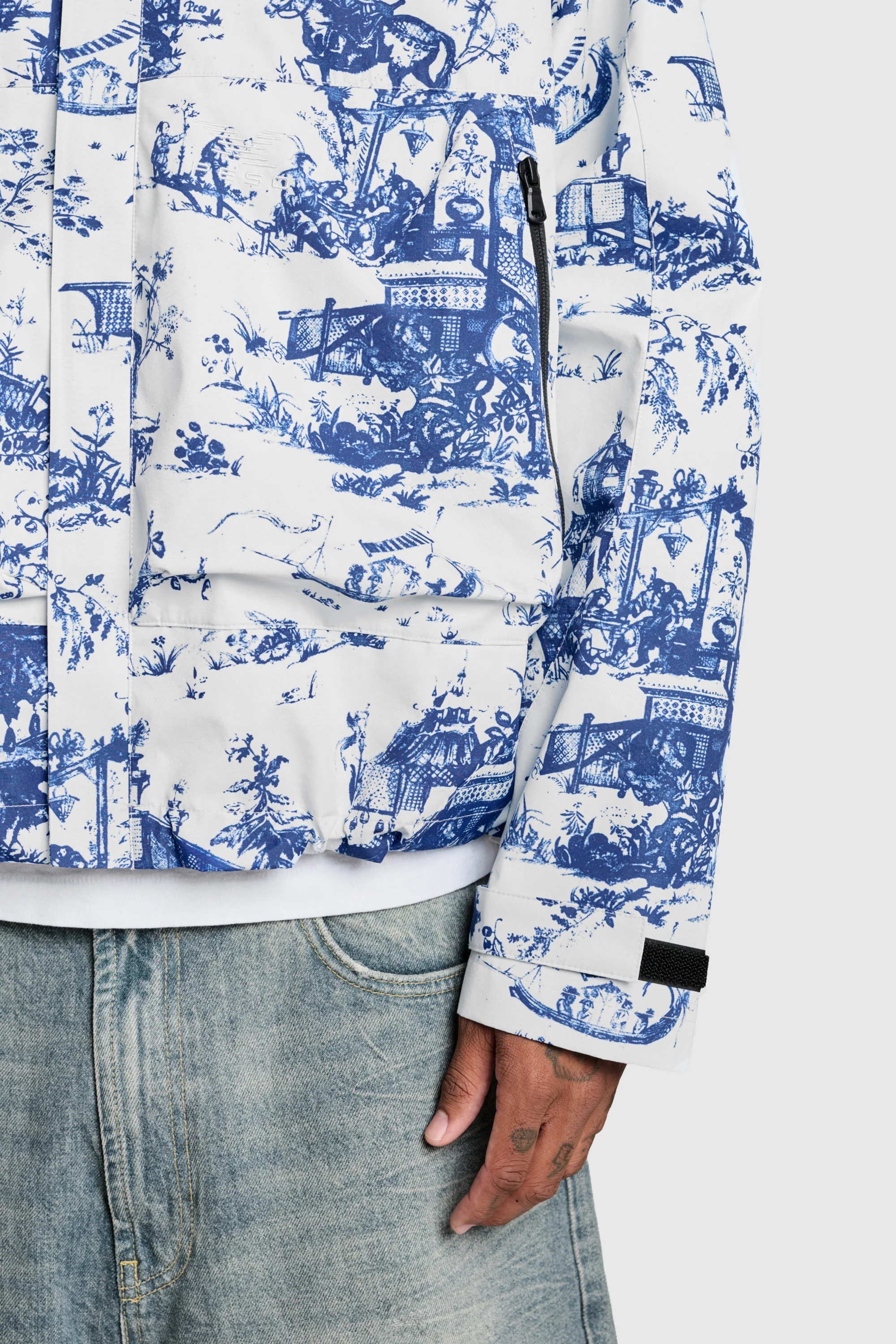 Polar Jacket - Image 7