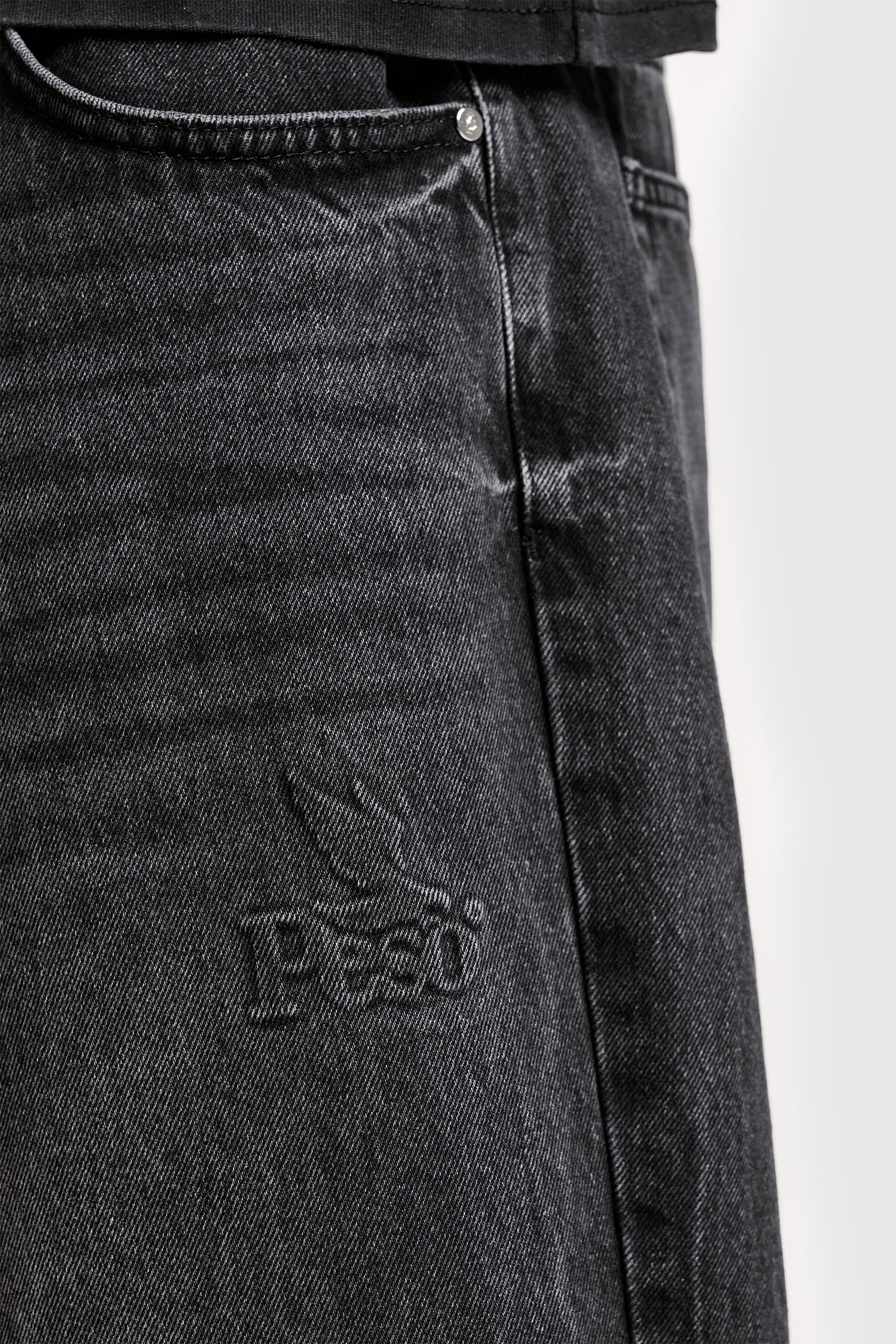 Logo Raws Denim Shorts - Image 7
