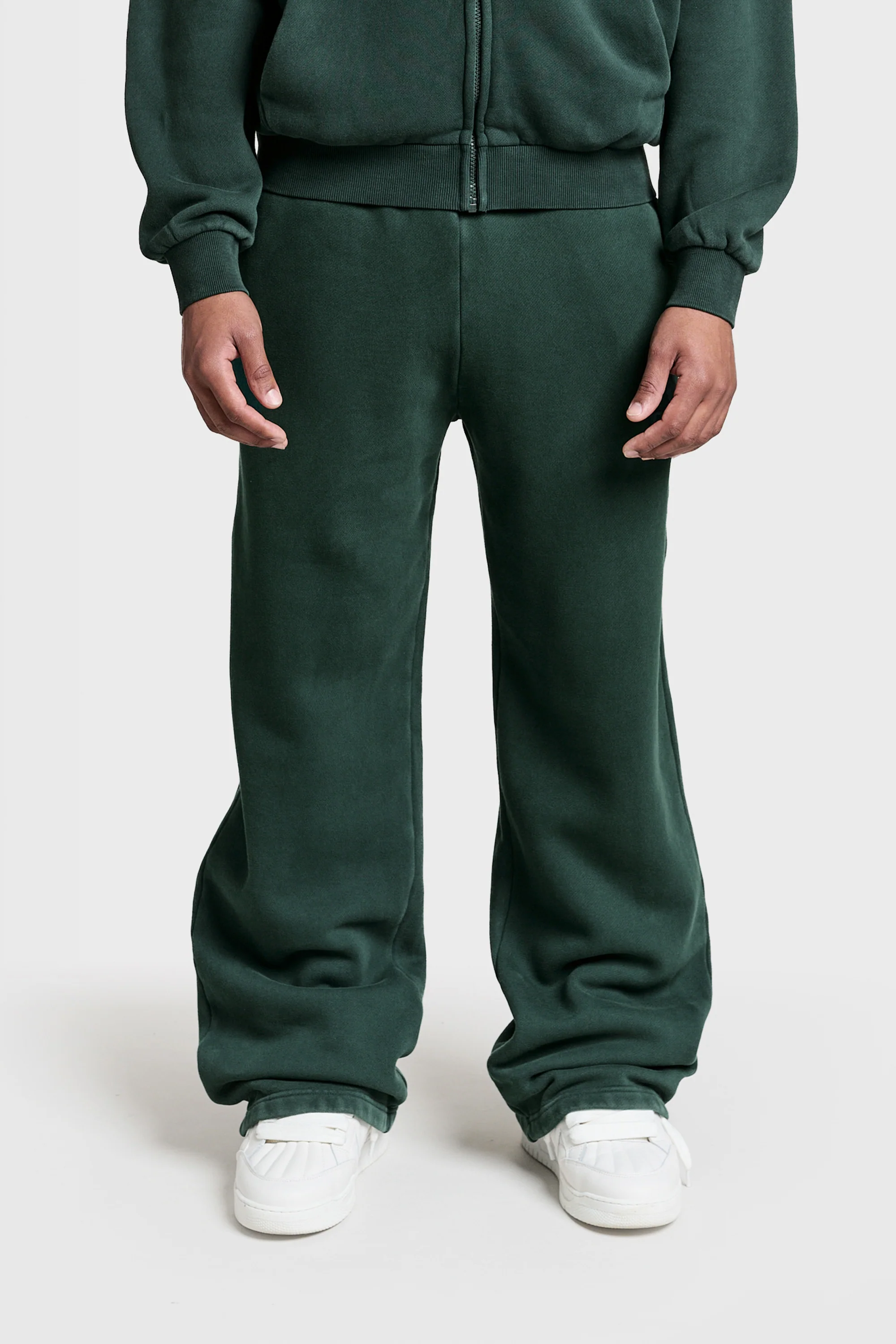 Logo Raws Open Leg Jogger - Image 5