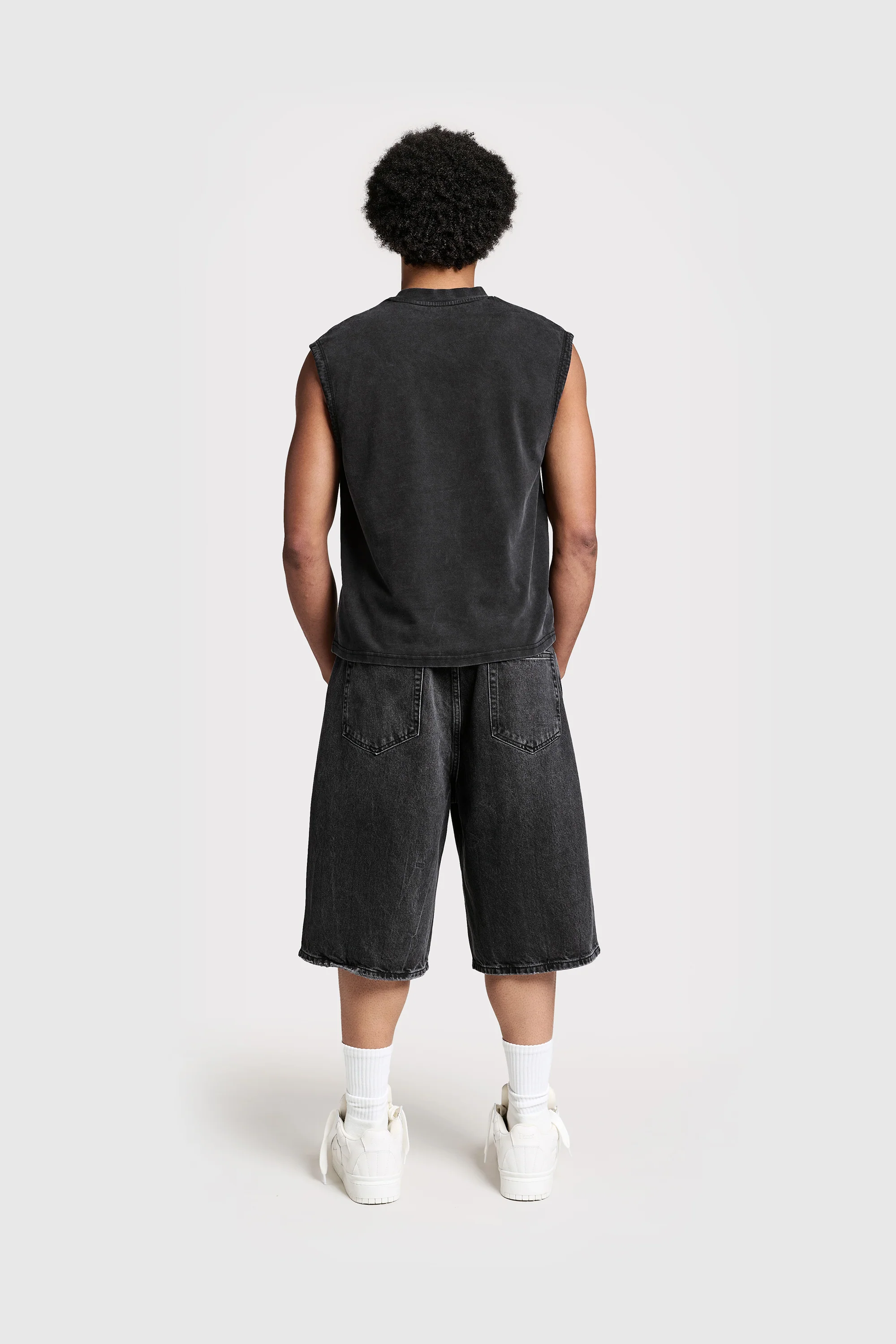 Logo Raws Sleeveless Tee - Image 3