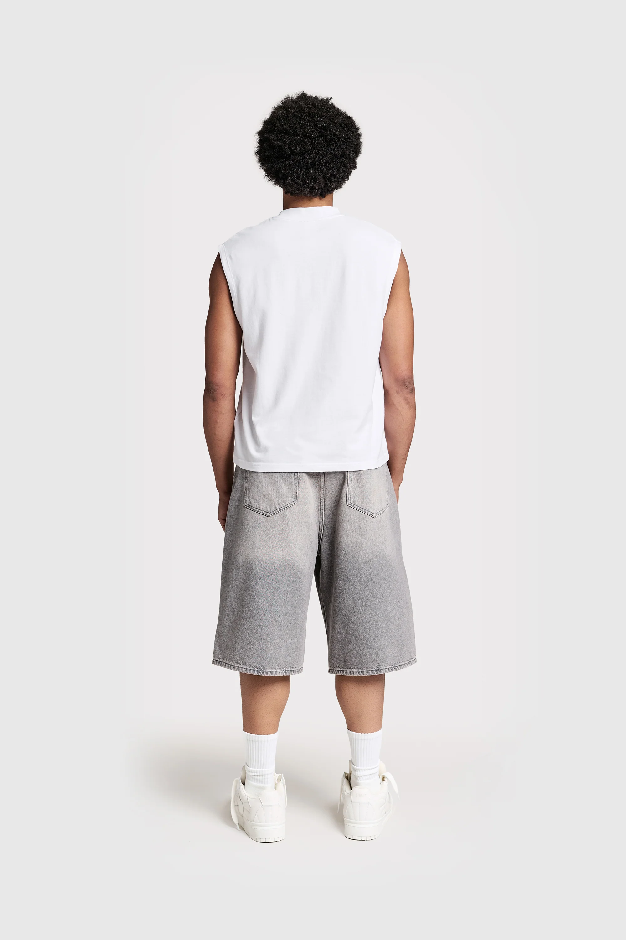 Logo Raws Sleeveless Tee - Image 3