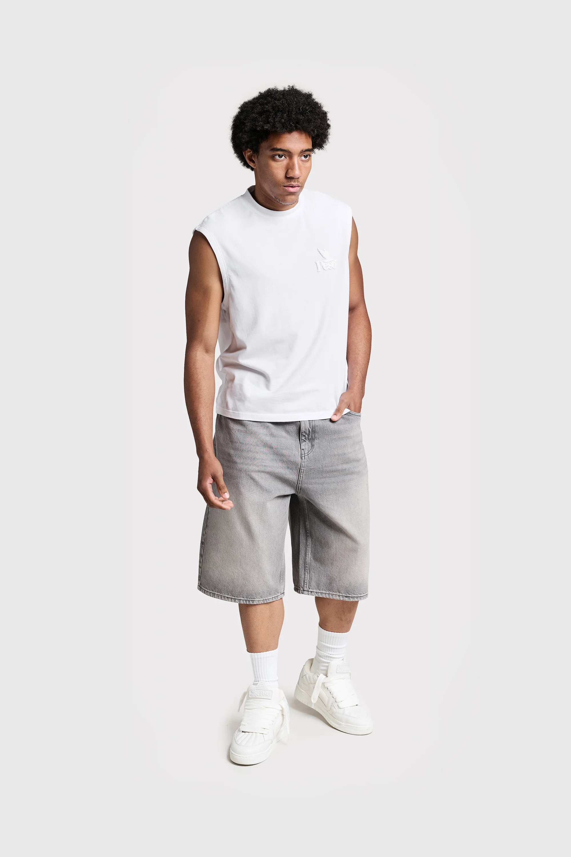 Logo Raws Sleeveless Tee - Image 4