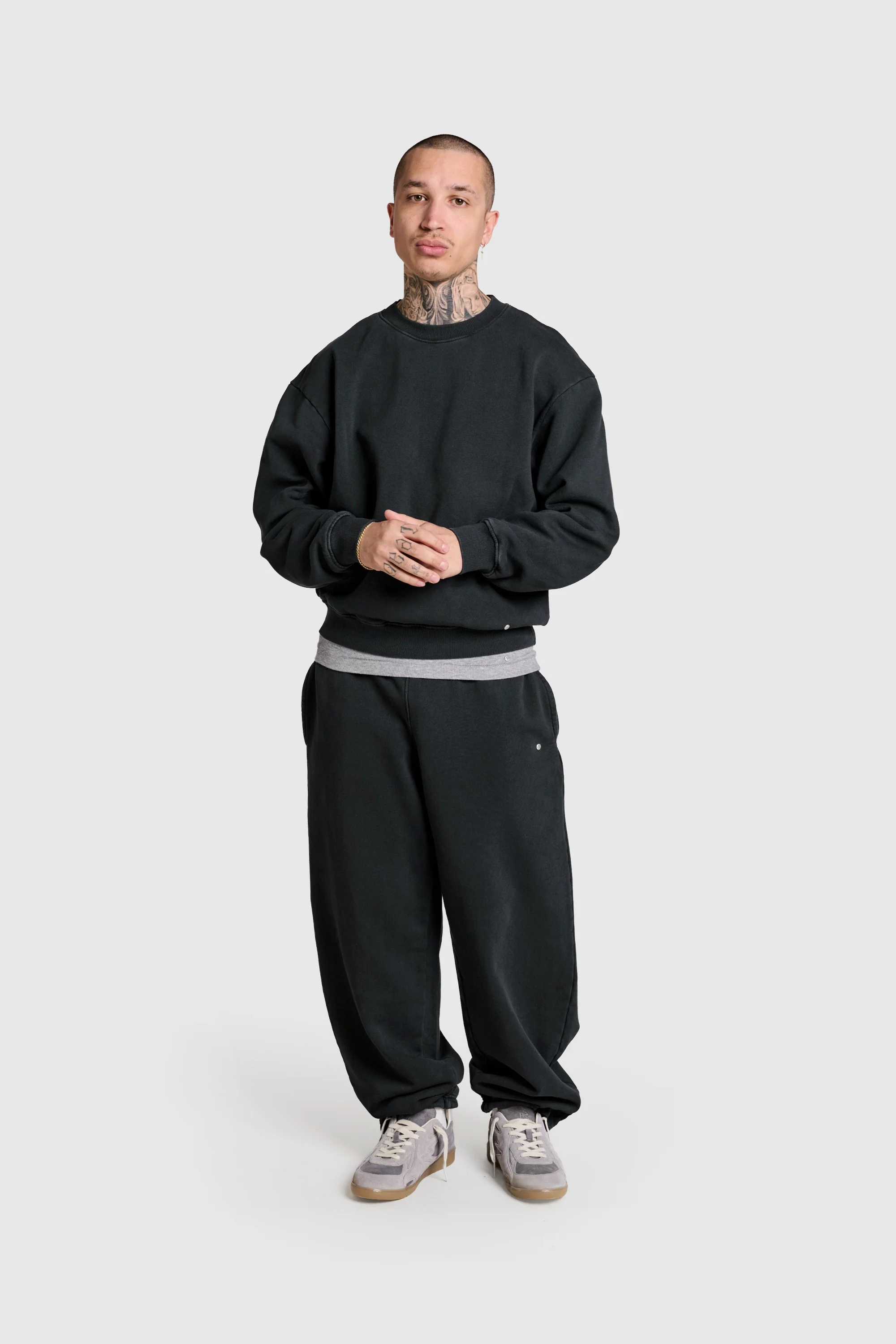 Raws Sweater - Image 4