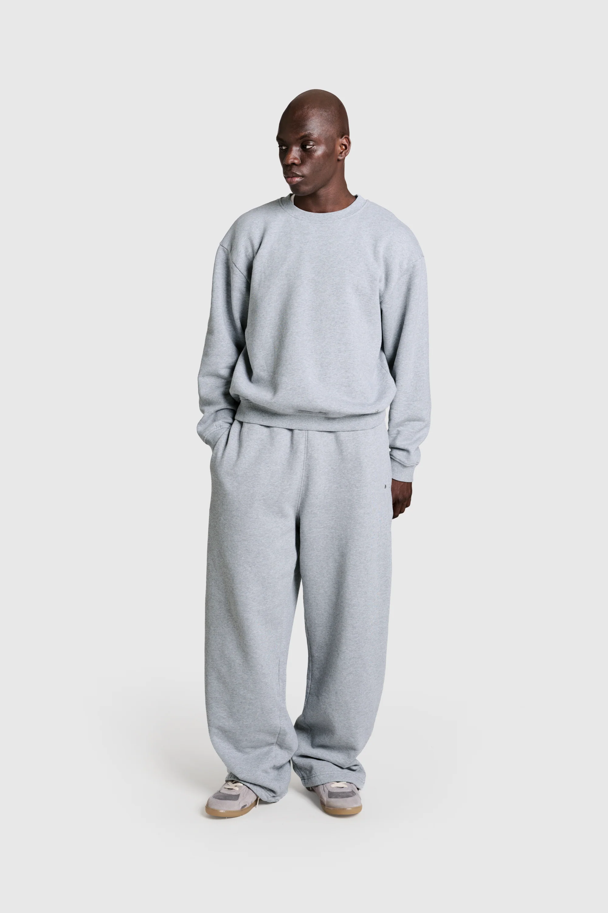 Raws Sweater - Image 4